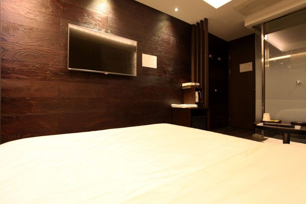 Seoul National University Station Dam Room (Standard Room) 14