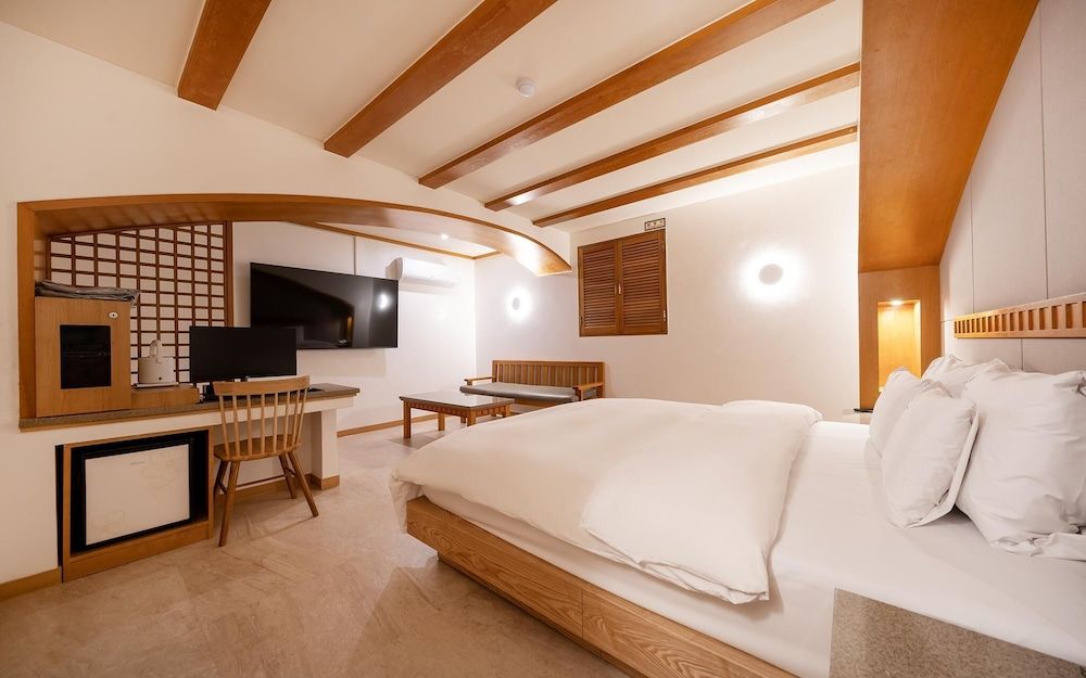 Sangbong Thema Room (Premium Randomly Assigned 2 (65-inch ) 4