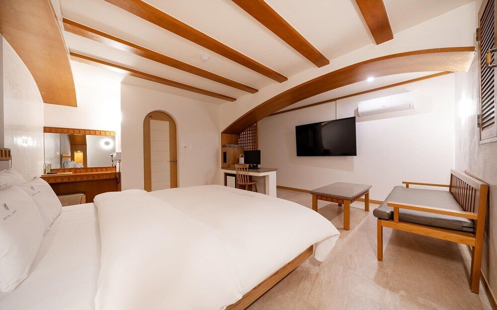 Sangbong Thema Room (Premium Randomly Assigned 2 (65-inch ) 5