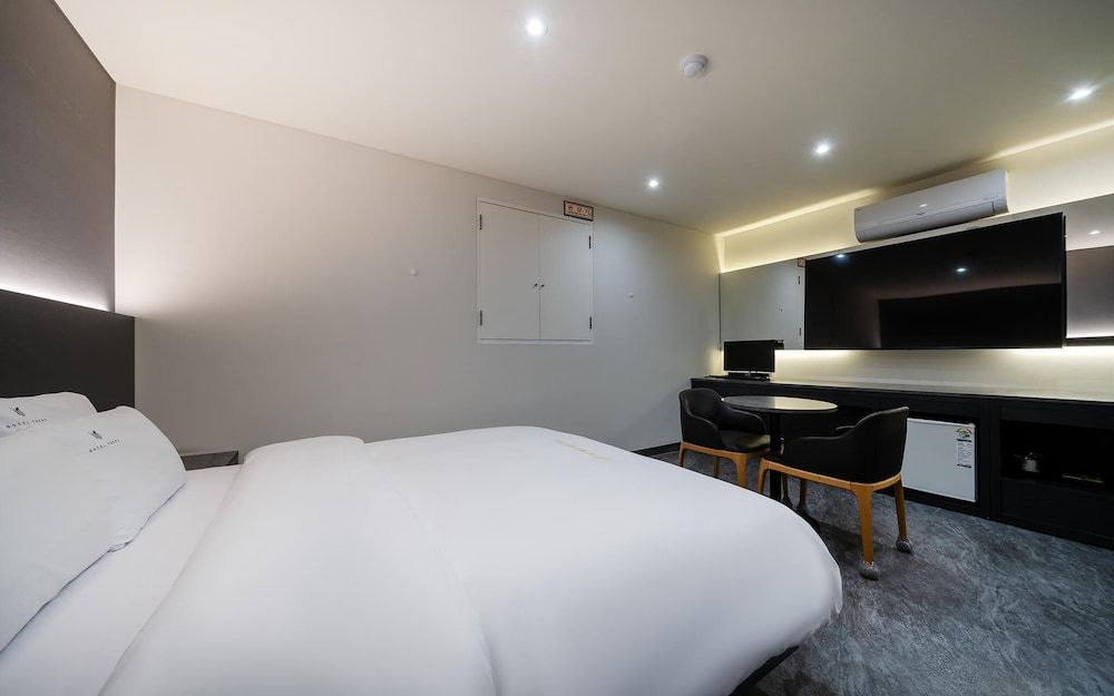 Sangbong Thema Room (Premium Randomly Assigned 2 (65-inch )