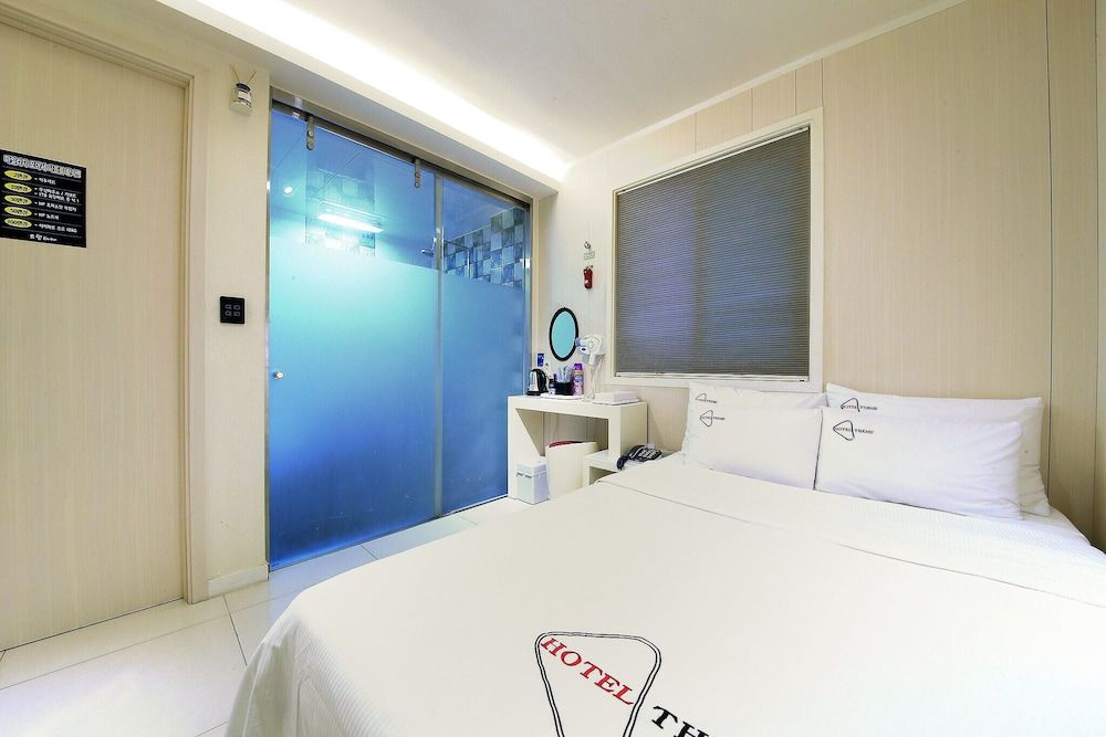 undefined Konkun University Theme 9