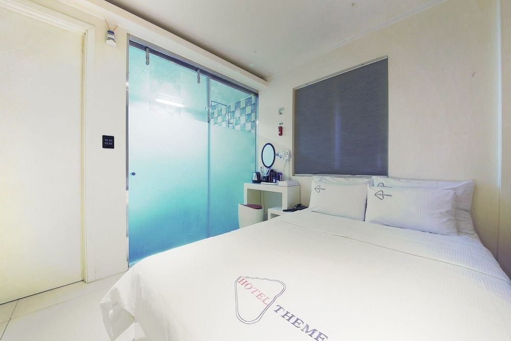 undefined Konkun University Theme 7