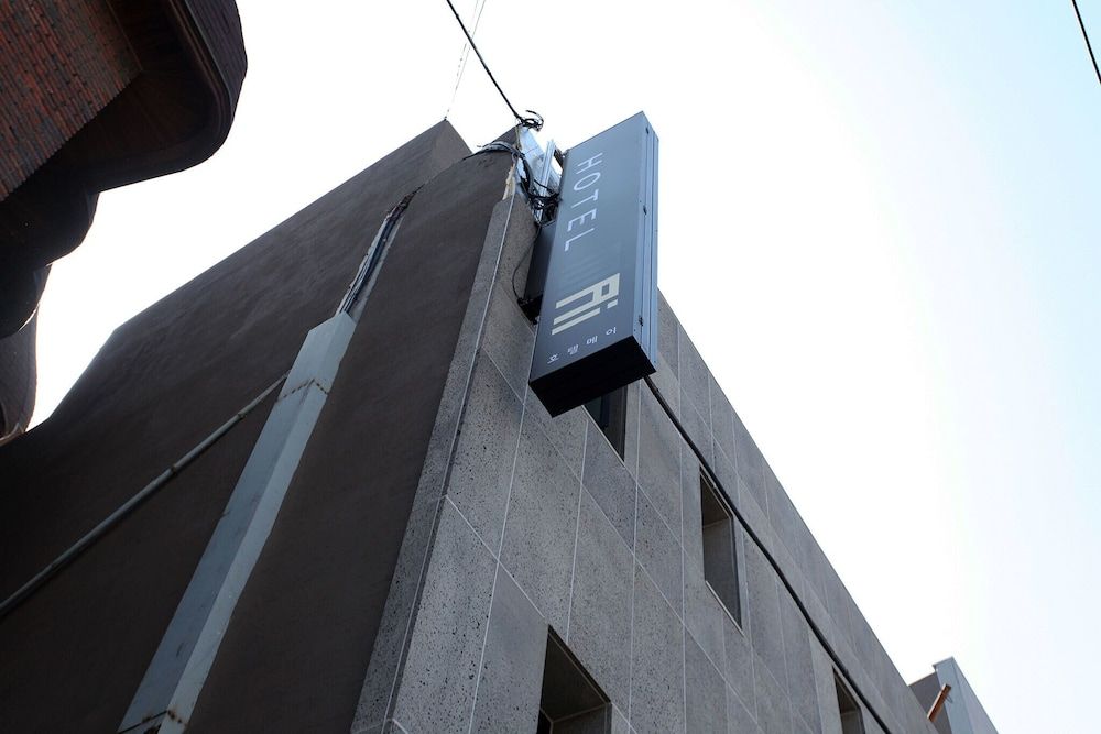 undefined Hansung University May 2