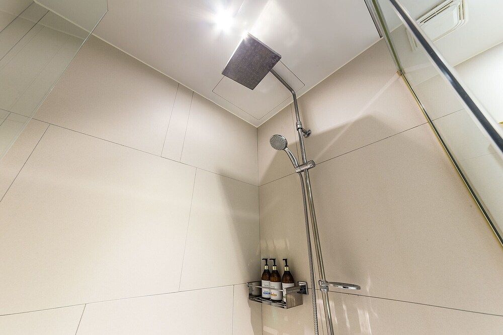 Gasan Marie Hotel Room (Special Room C (Netflix Available)) 19