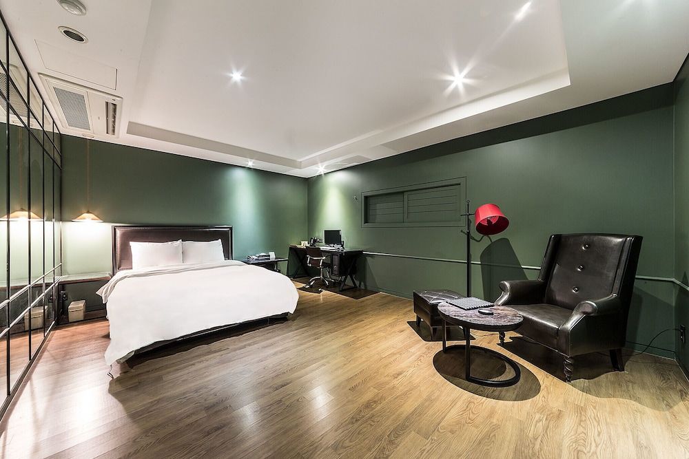 Gasan Marie Hotel Room (Special Room C (Netflix Available)) 20