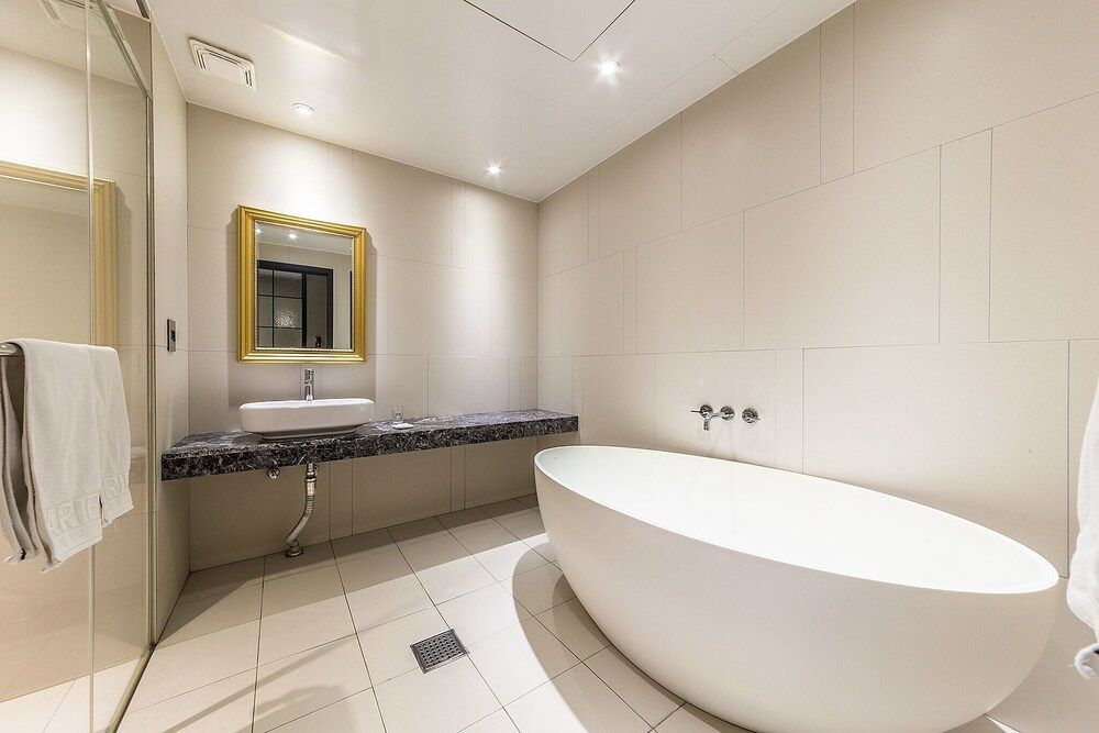 Gasan Marie Hotel Room (Special Room C (Netflix Available)) 17