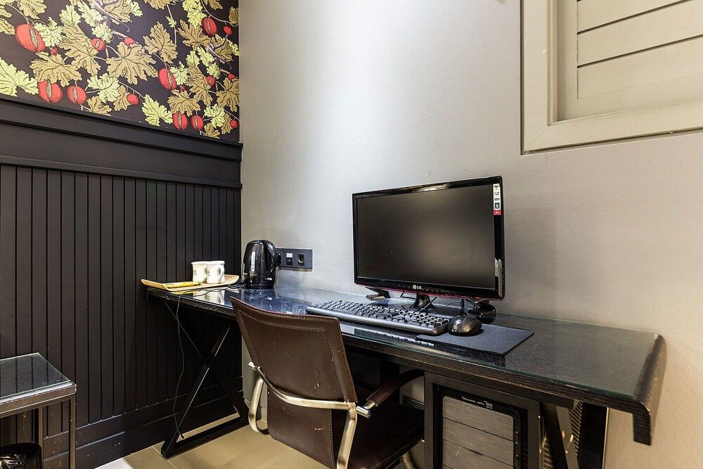 Gasan Marie Hotel Room (Special Room C (Netflix Available)) 6