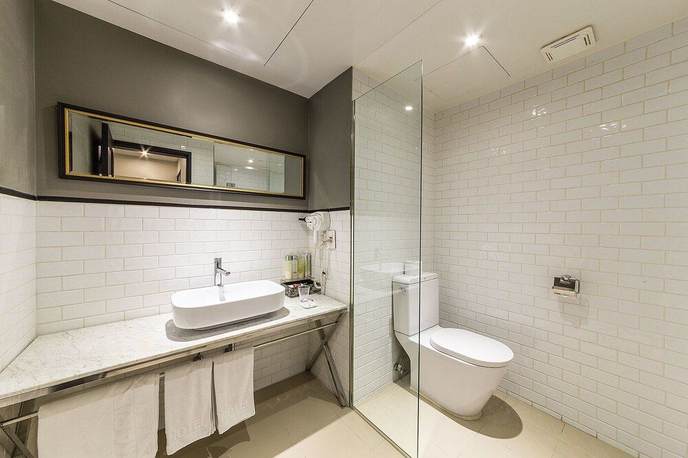 Gasan Marie Hotel Room (Standard room (Netflix Available)) 24