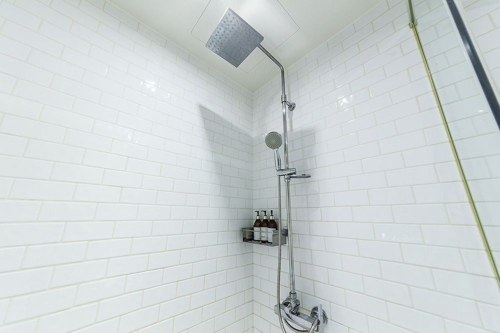 Gasan Marie Hotel Room (Standard room (Netflix Available)) 17