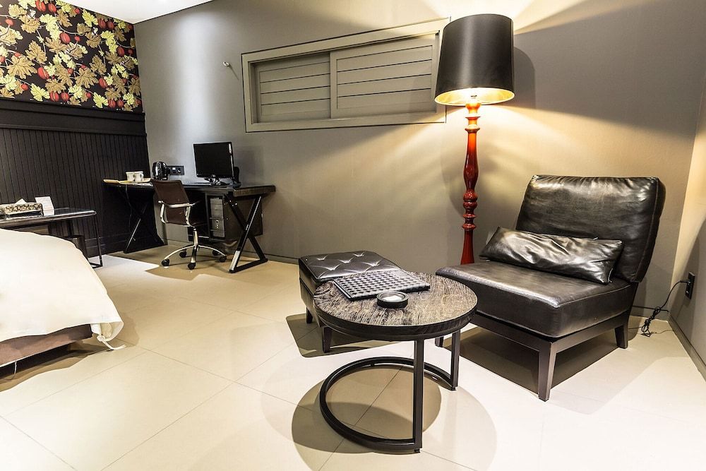 Gasan Marie Hotel Room (Special Room C (Netflix Available)) 5