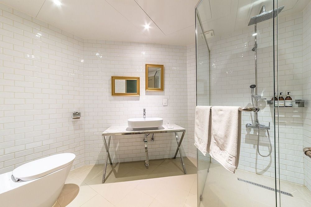 Gasan Marie Hotel Room (Standard room (Netflix Available)) 8