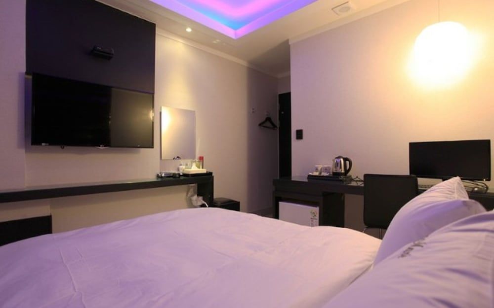 undefined Yeoksam Mare 3