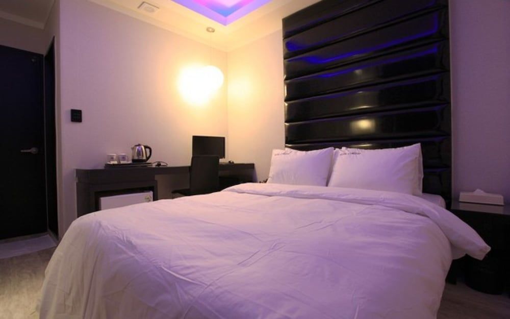 undefined Yeoksam Mare 2