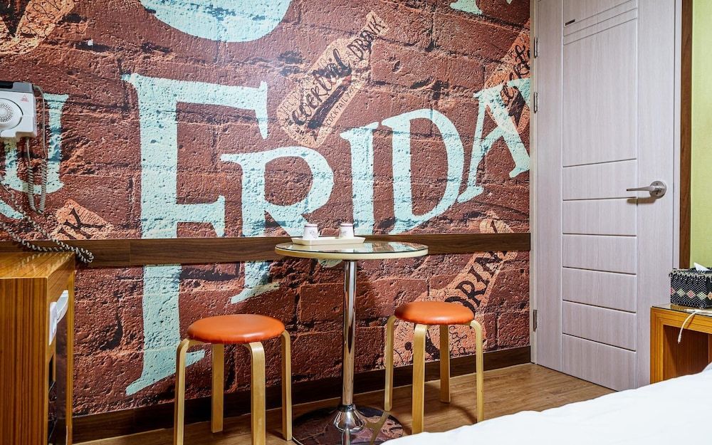 Geumcheon Yeongbin Room (Deluxe (Netflix available)) 7