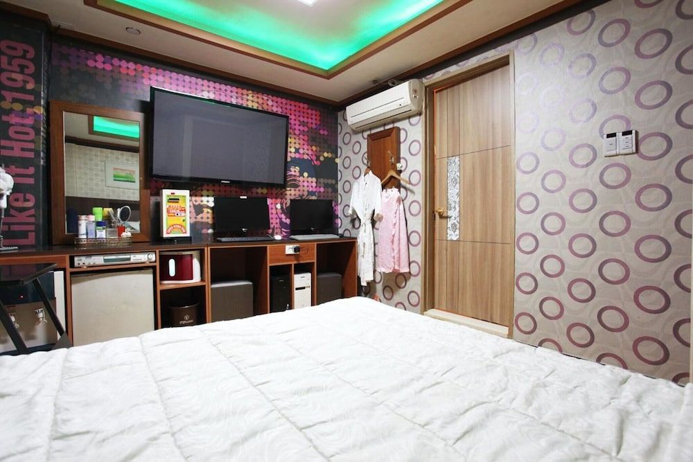 Geumcheon Yeongbin Room (Standard 1 (Netflix available)) 33