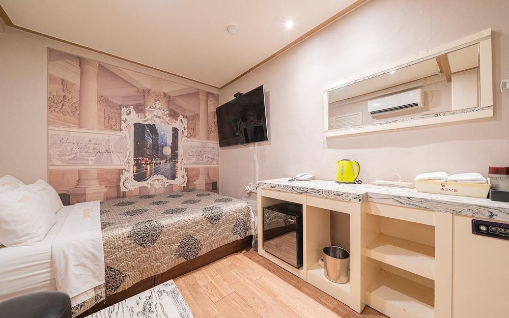 Suyu Windsor Room (Standard room (TV 55 inches)) 10