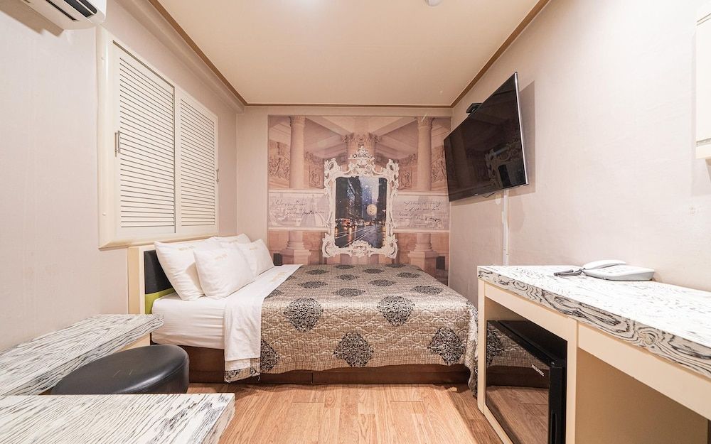 Suyu Windsor Room (Standard room (TV 55 inches)) 9