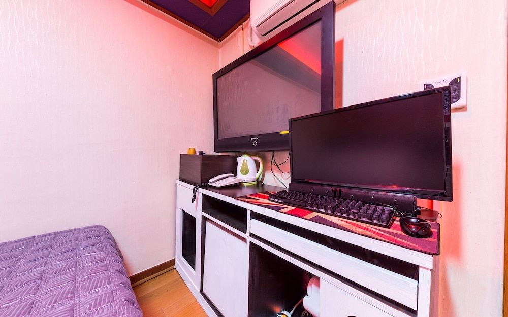 Suyu Ritz Room (General Room B (Netflix available)) 9