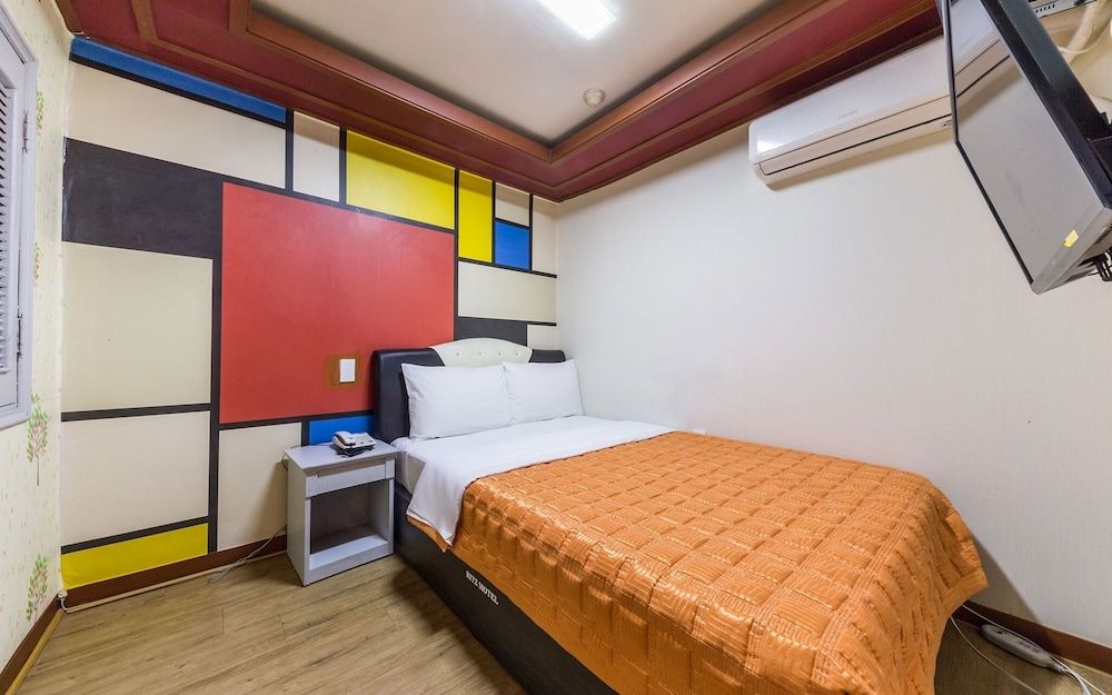 Suyu Ritz Room (Special Room C (Netflix Available)) 14