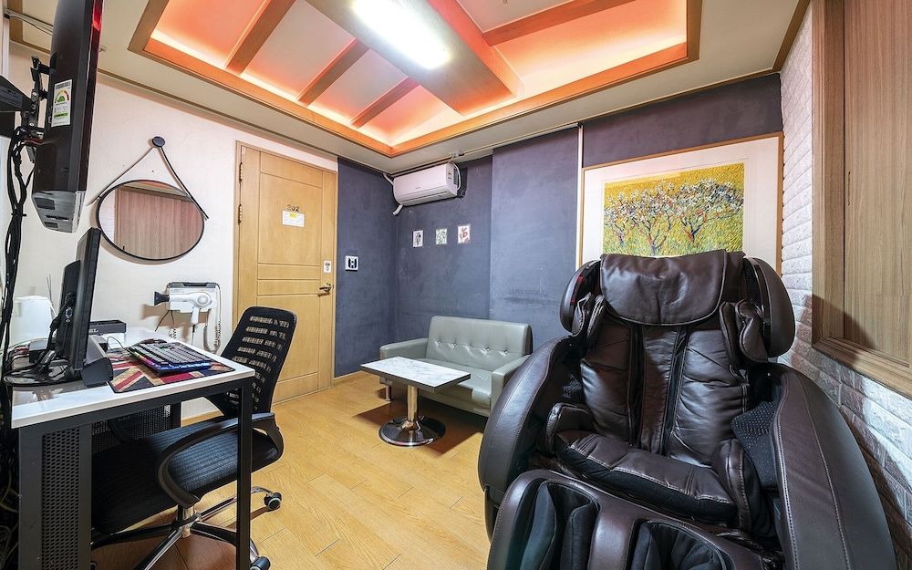 Suyu Ritz Room (Special Room C (Netflix Available)) 3