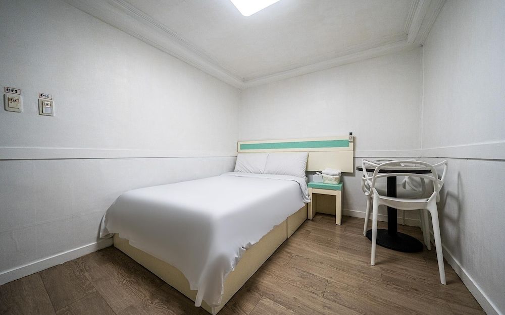 undefined Seongbuk Rich 10