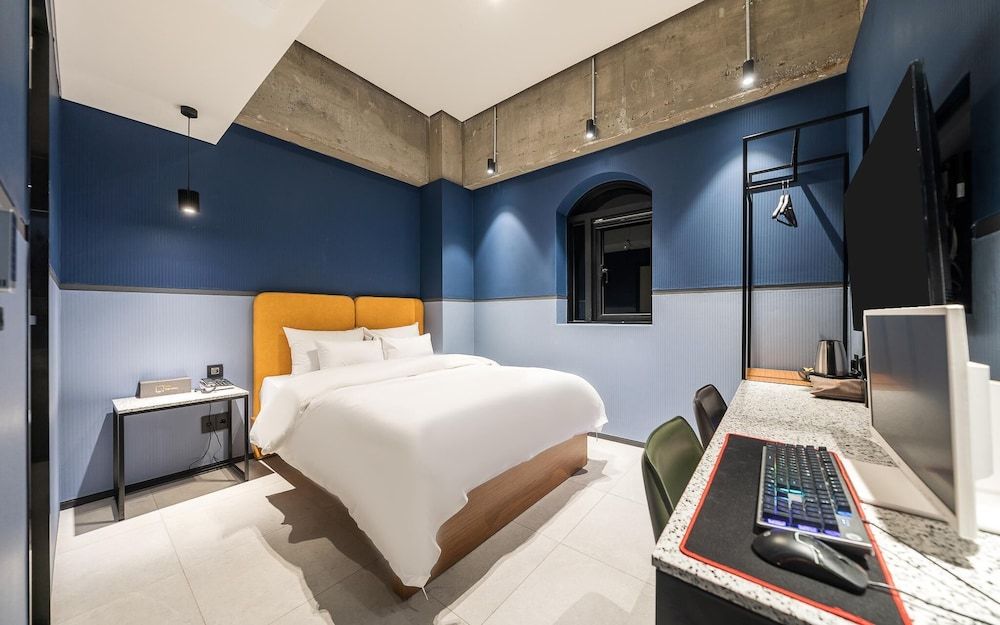 undefined Sungshin University Station R 8