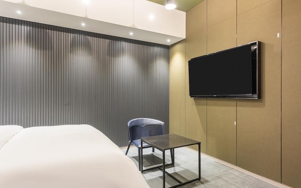 Sungshin University Station R Room (Suite (Netflix Available)) 5