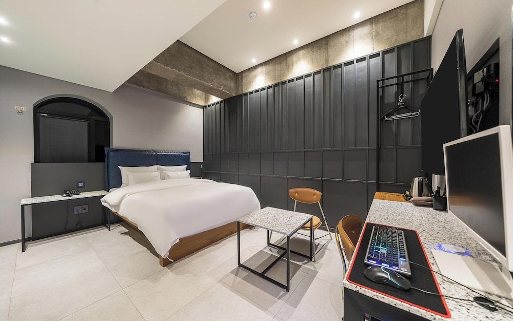 Sungshin University Station R Room (Early check-in (Netflix 14:00 check-i)