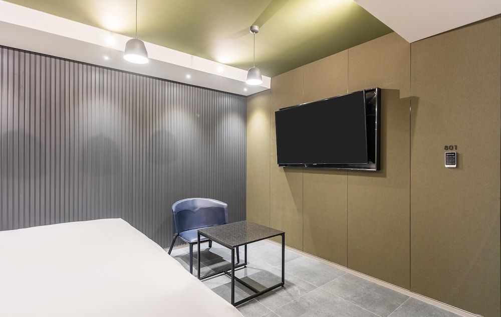Sungshin University Station R Room (Suite (Netflix Available)) 15