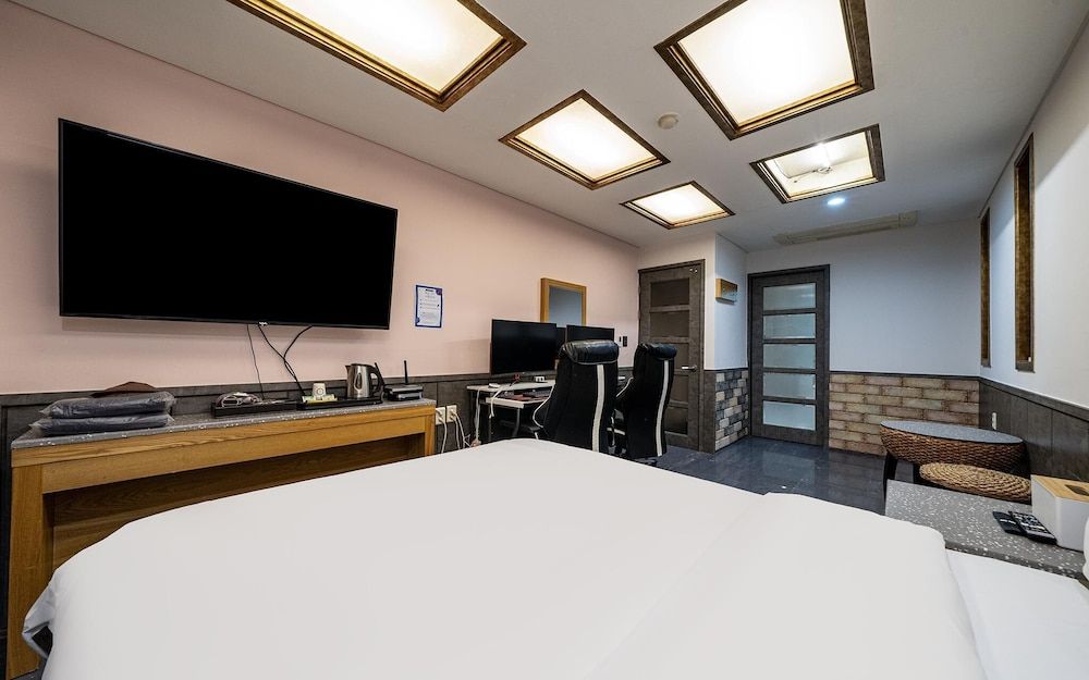 undefined Yeongdeungpo Komodo 9