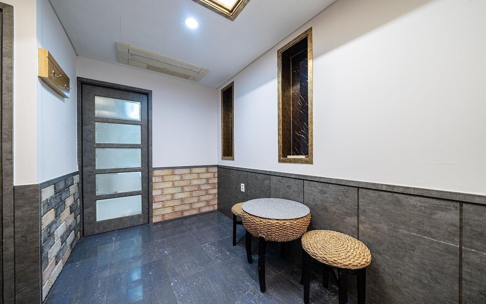 undefined Yeongdeungpo Komodo 6