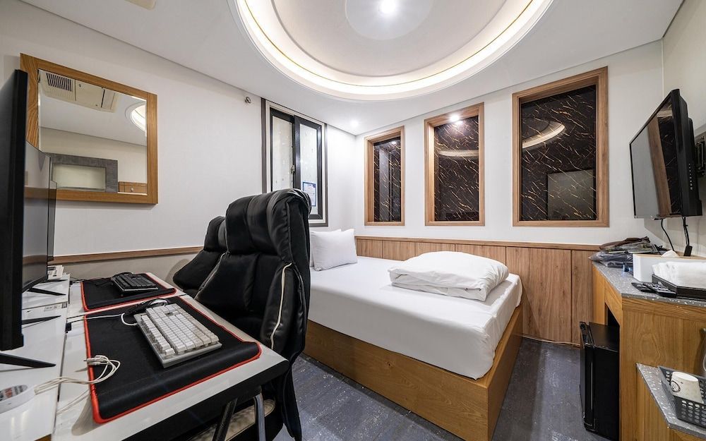 Yeongdeungpo Komodo Room (Gaming Couple 2PC (High-spec PC Curve) 5