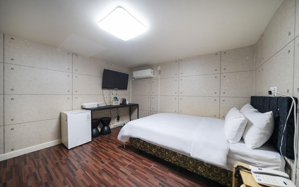 undefined Sangbong Gonggam 3