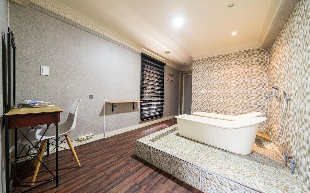 Sangbong Gonggam Room (Special Room (No Parking)) 4