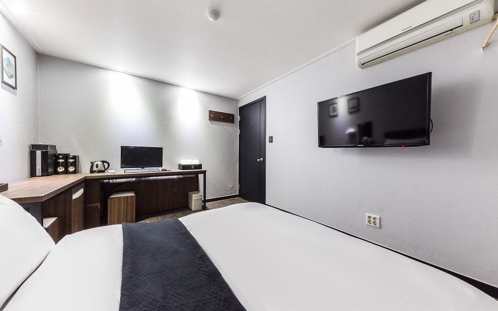 undefined Cheonho T 7