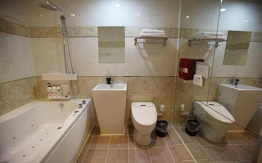 Sillim Nice Time Room (Luxury (available on Netflix and YouT) 6