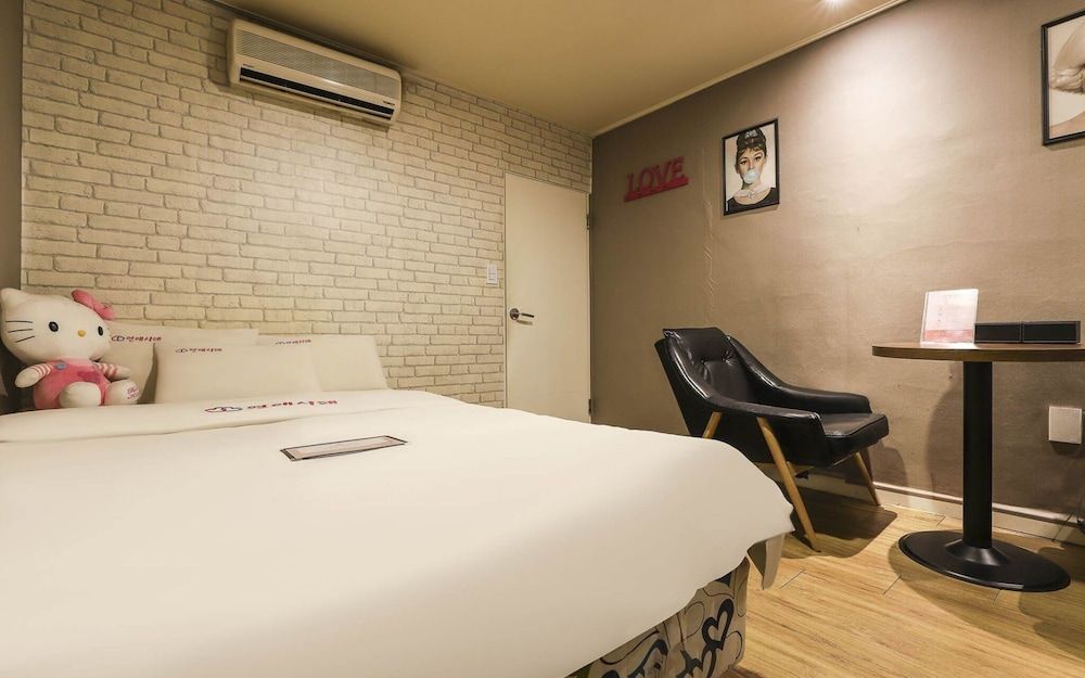 undefined Cheonho Yeonaesidae 9