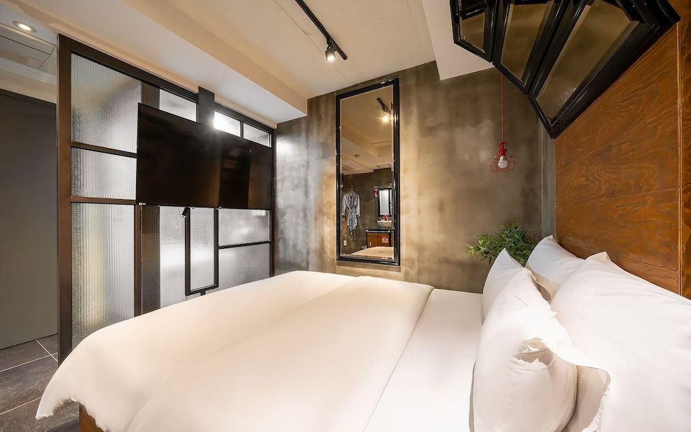 undefined Wangsimni Fullmoon 9