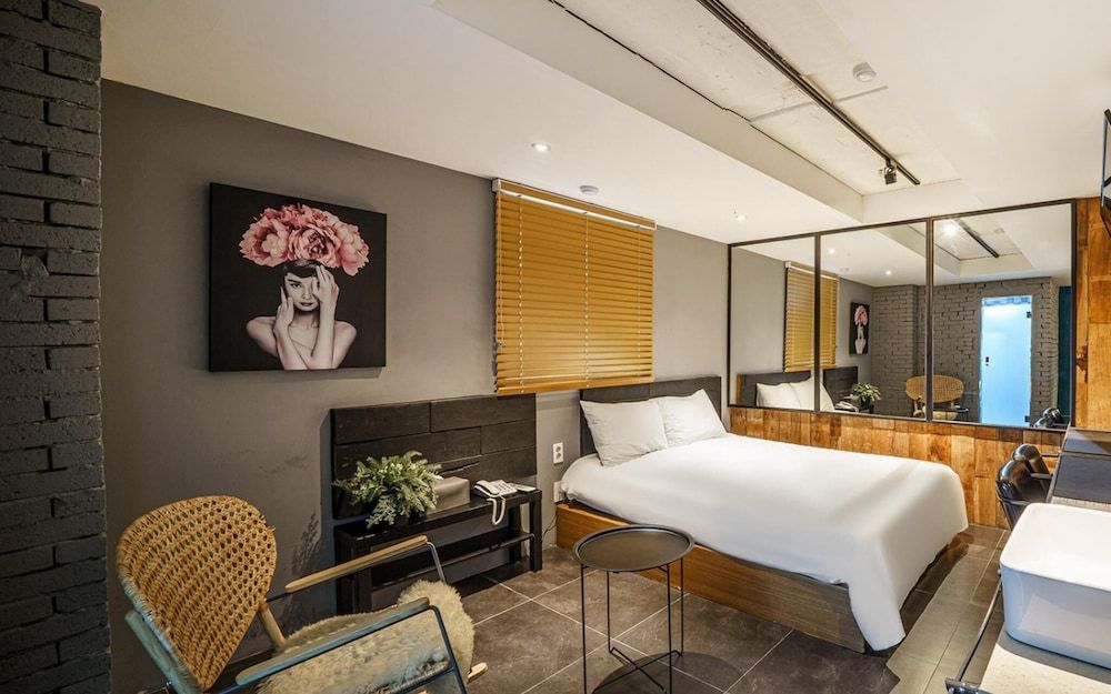 undefined Wangsimni Fullmoon 7