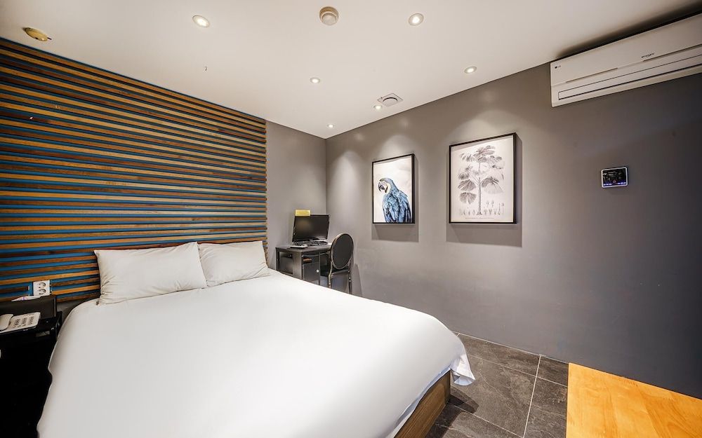 undefined Wangsimni Fullmoon 6