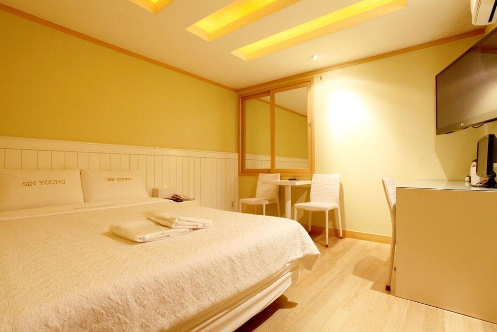 undefined Yeongdeungpo Sinyeong 3