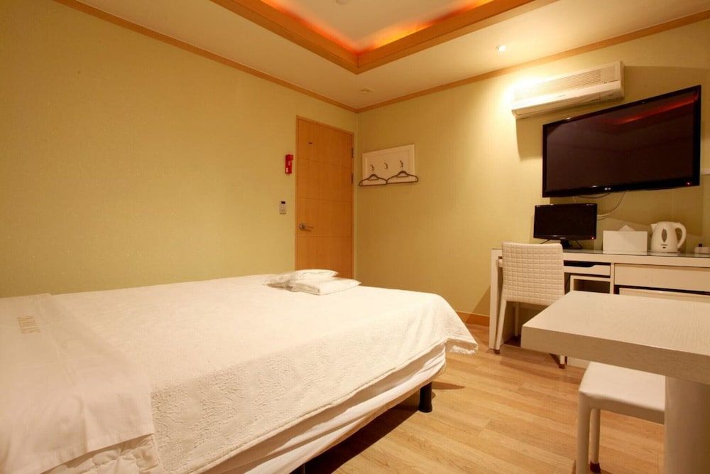 Yeongdeungpo Sinyeong Room (General A B (all rooms non-smoking br) 15