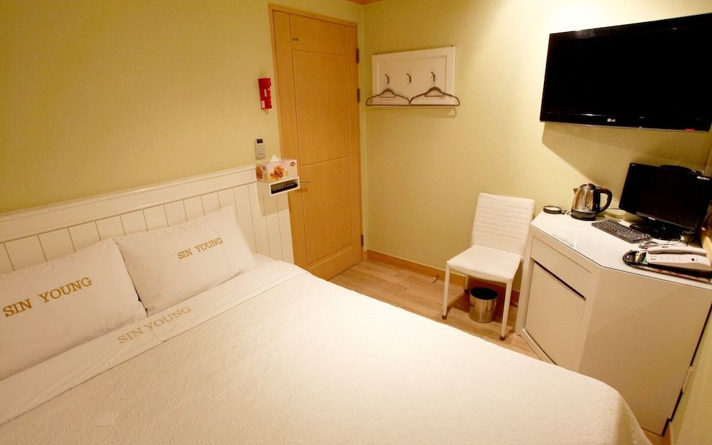 Yeongdeungpo Sinyeong Room (General C (all rooms non-smoking food) 2