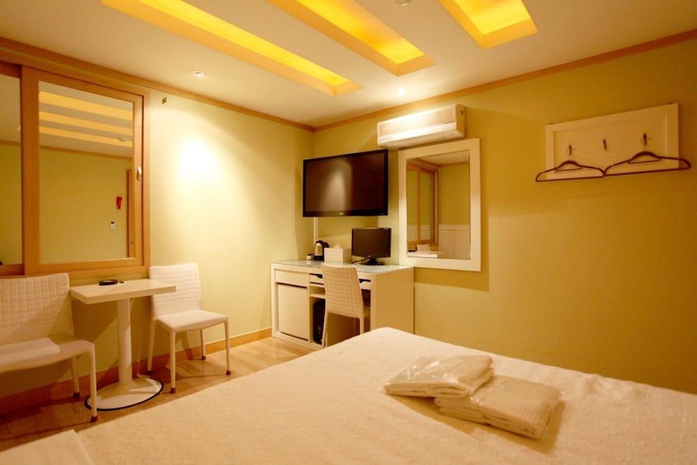 undefined Yeongdeungpo Sinyeong 8