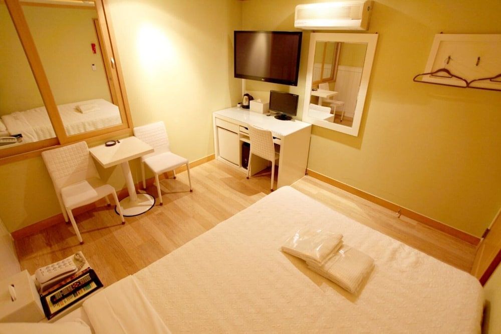 undefined Yeongdeungpo Sinyeong 7