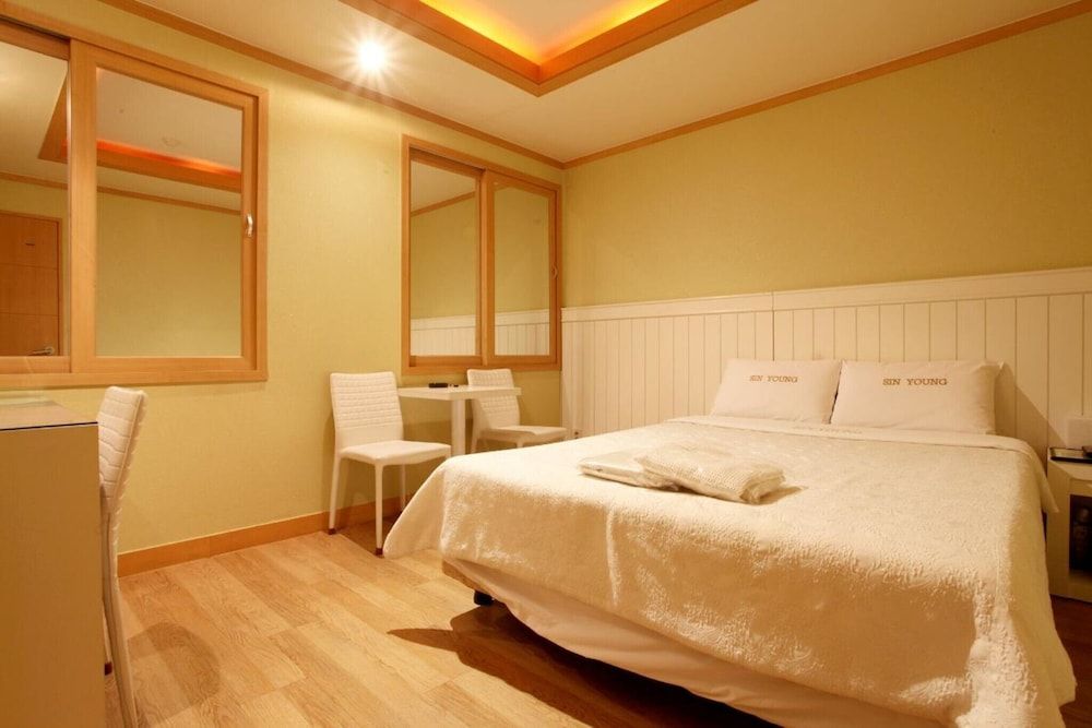 Yeongdeungpo Sinyeong Room (General A B (all rooms non-smoking br) 14