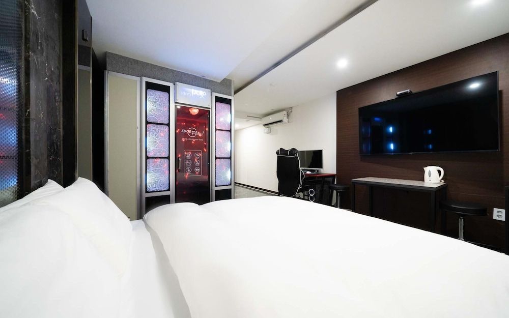 Nowon Film 372 Hotel Room (Special room karaoke (hinoki bath wav) 4