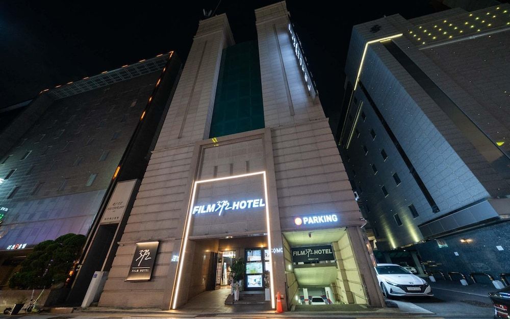 undefined Nowon Film 372 Hotel 6