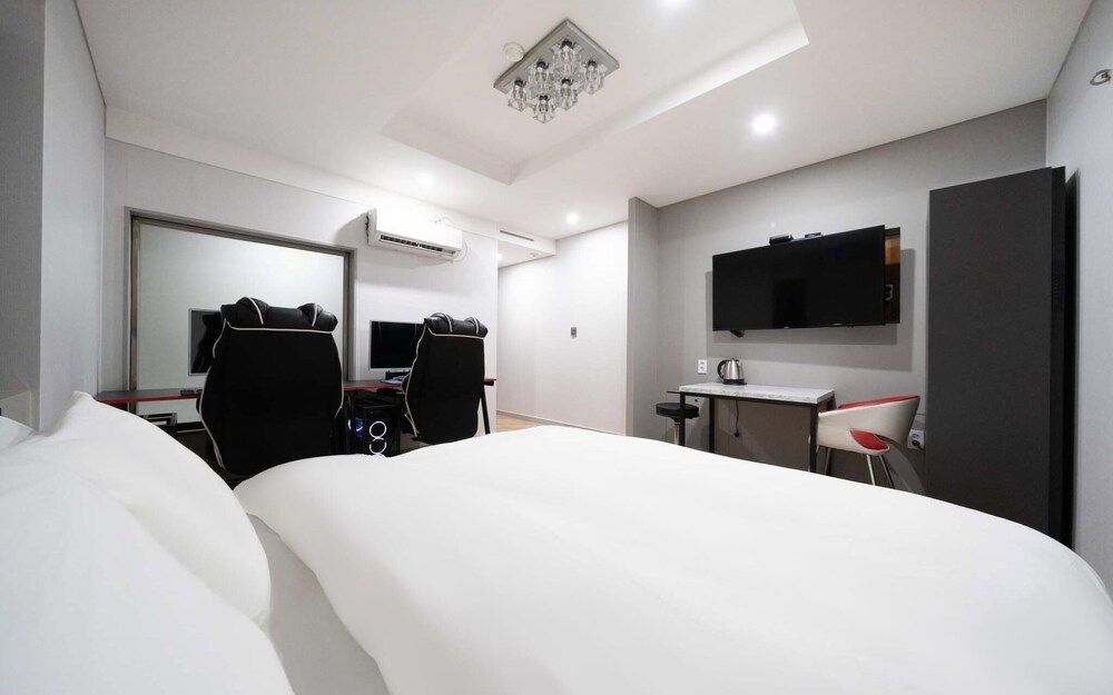 Nowon Film 372 Hotel Room (Couple PC room-GTX 3060 INTEL 12th ge) 4