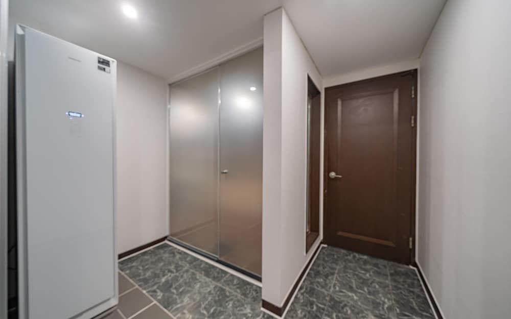 Nowon Film 372 Hotel Room (Special room karaoke (hinoki bath wav) 14